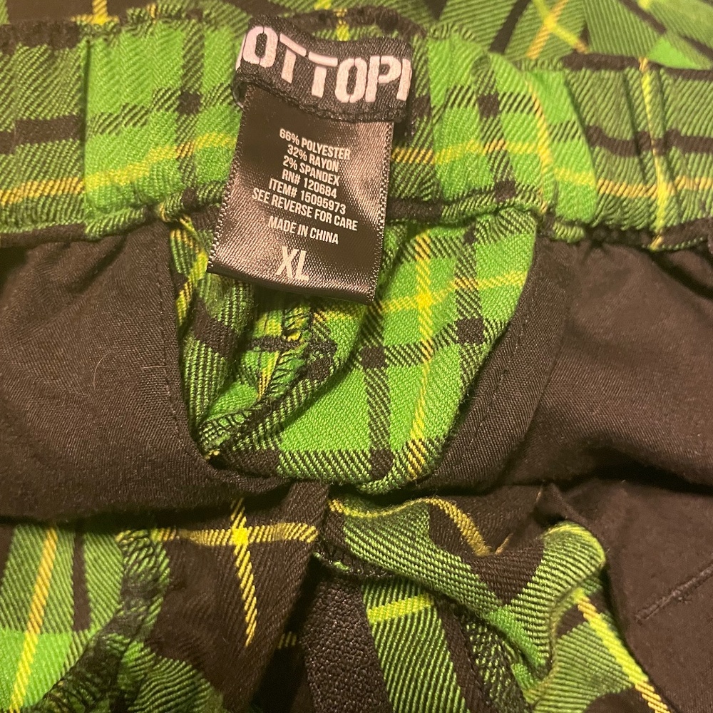 Hot Topic Green Plaid Pants Size XL